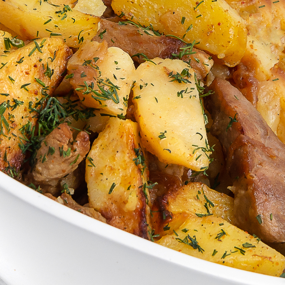 Картофель жареный со свининой и луком вес.