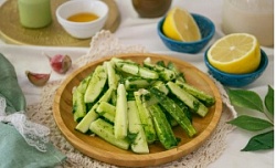 Огурчики Фирменные в медово-горчичной заправке, вес