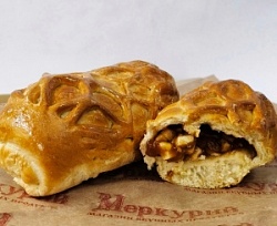 Рулетик постный с яблоком и изюмом, вес